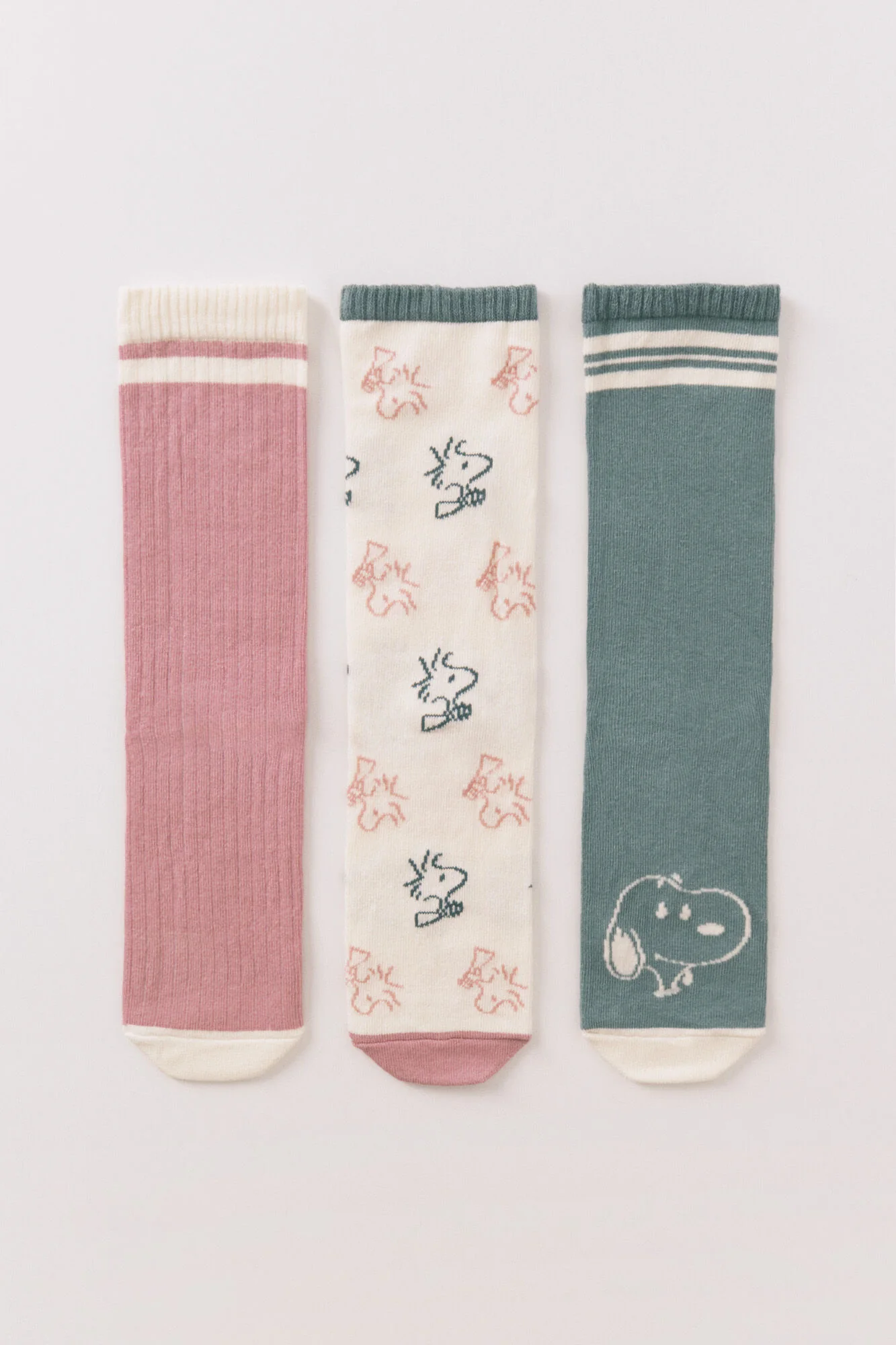 Pack of 3 long Snoopy socks