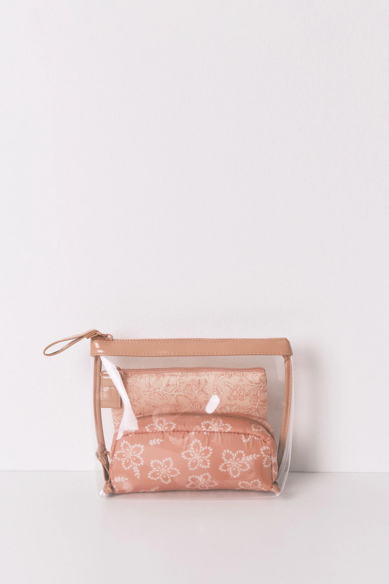 Pack of 3 multicoloured printed toiletry bags - Image 4