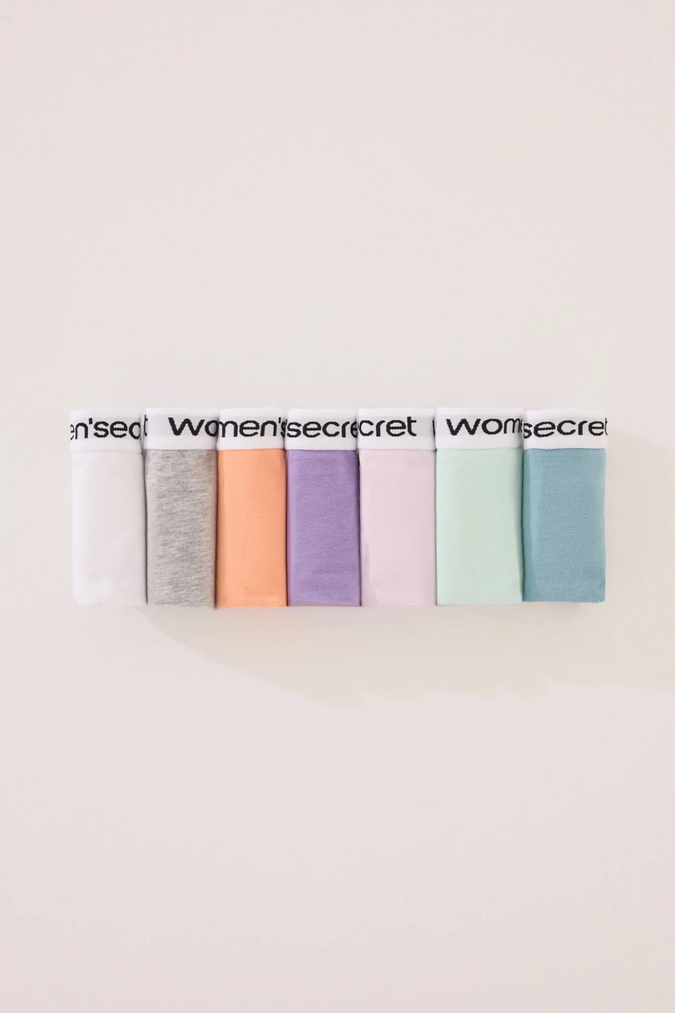 Pack of 7 classic cotton panties in bright colors - Image 2