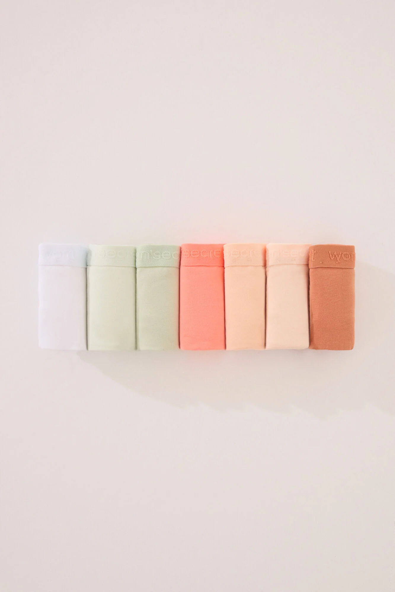 Pack of 7 classic cotton panties in bright colors - Image 2