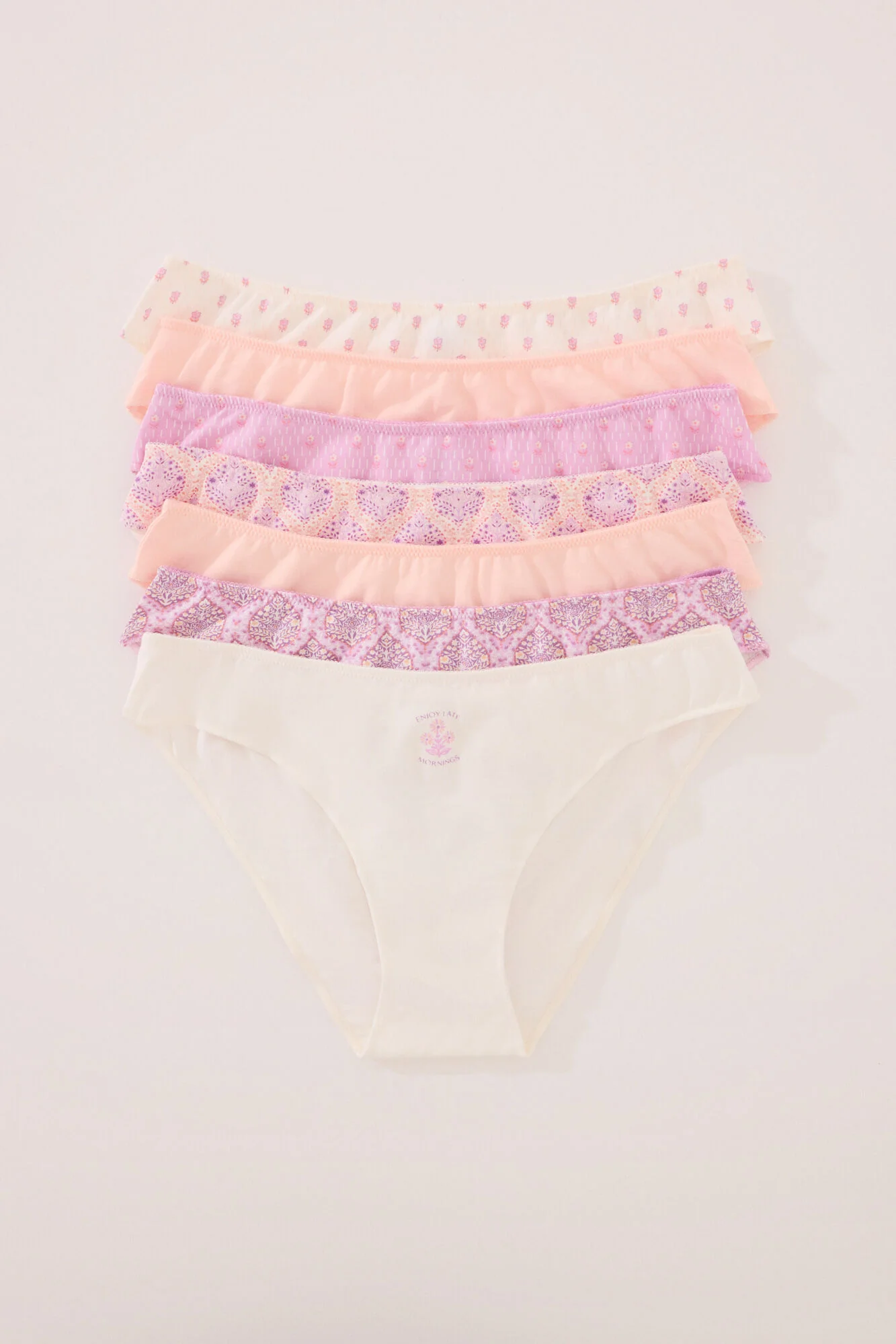 Pack of 7 classic cotton panties in pink tones - Image 2