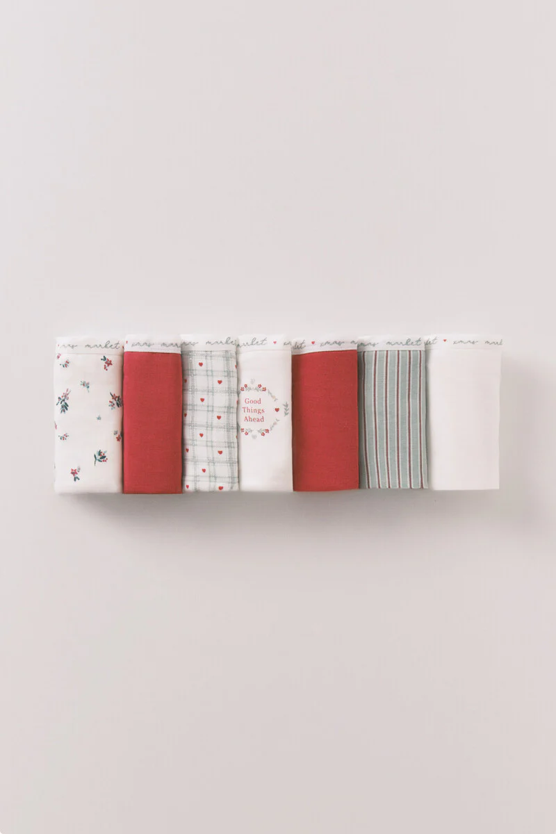 Pack of 7 classic cotton panties with Christmas print - Image 4