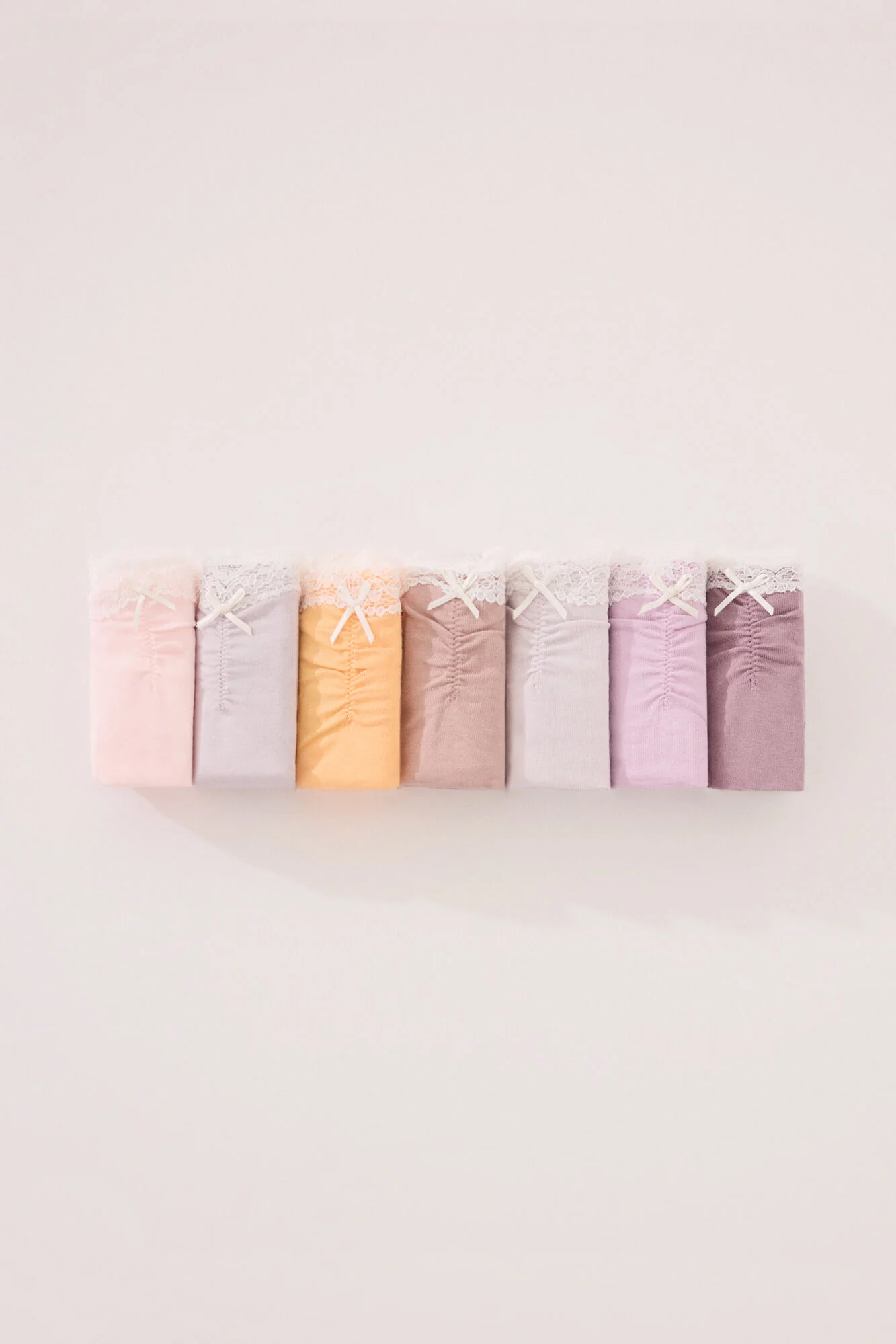Pack of 7 classic panties cotton mix colors lace