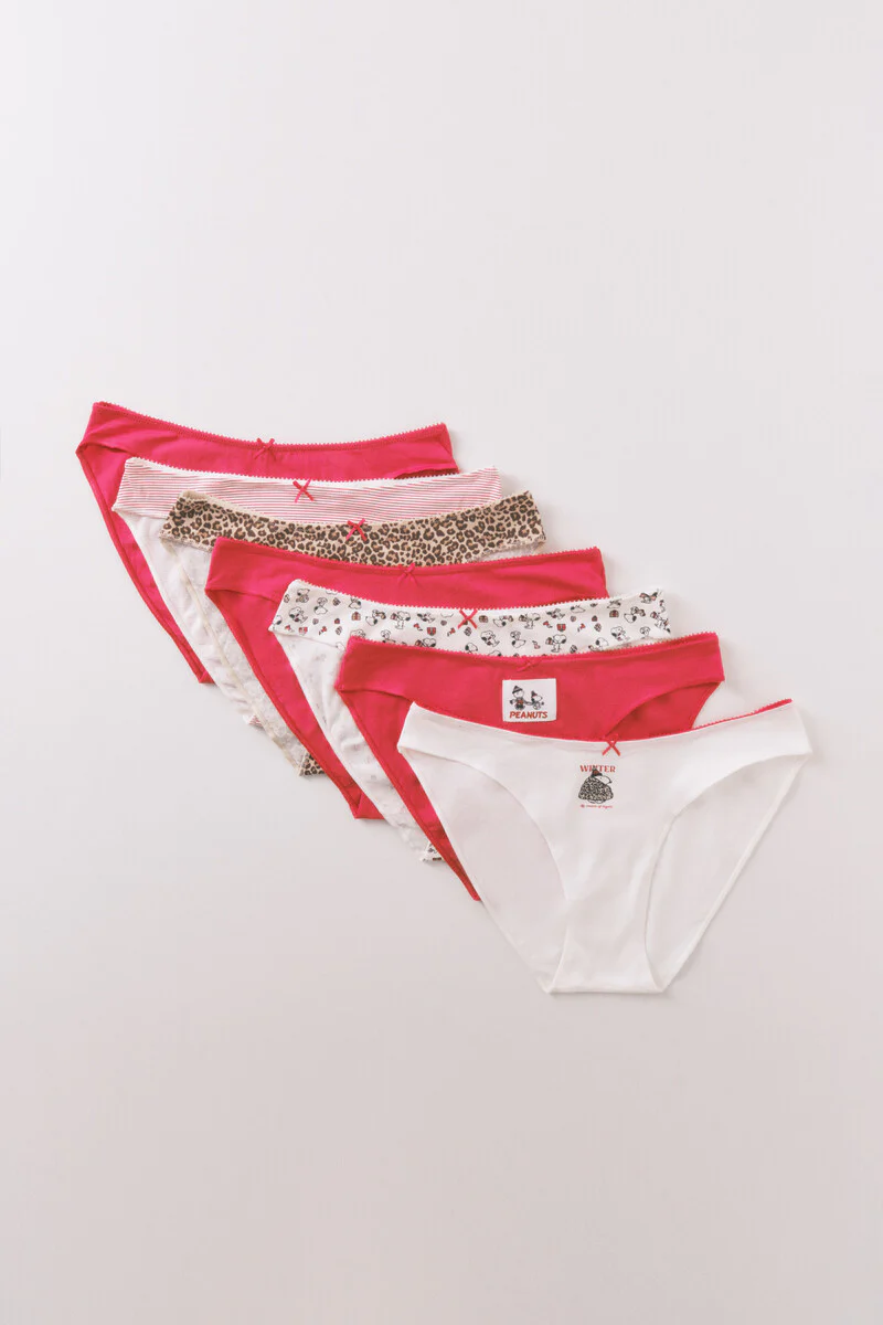 Pack of 7 classic red cotton Snoopy panties