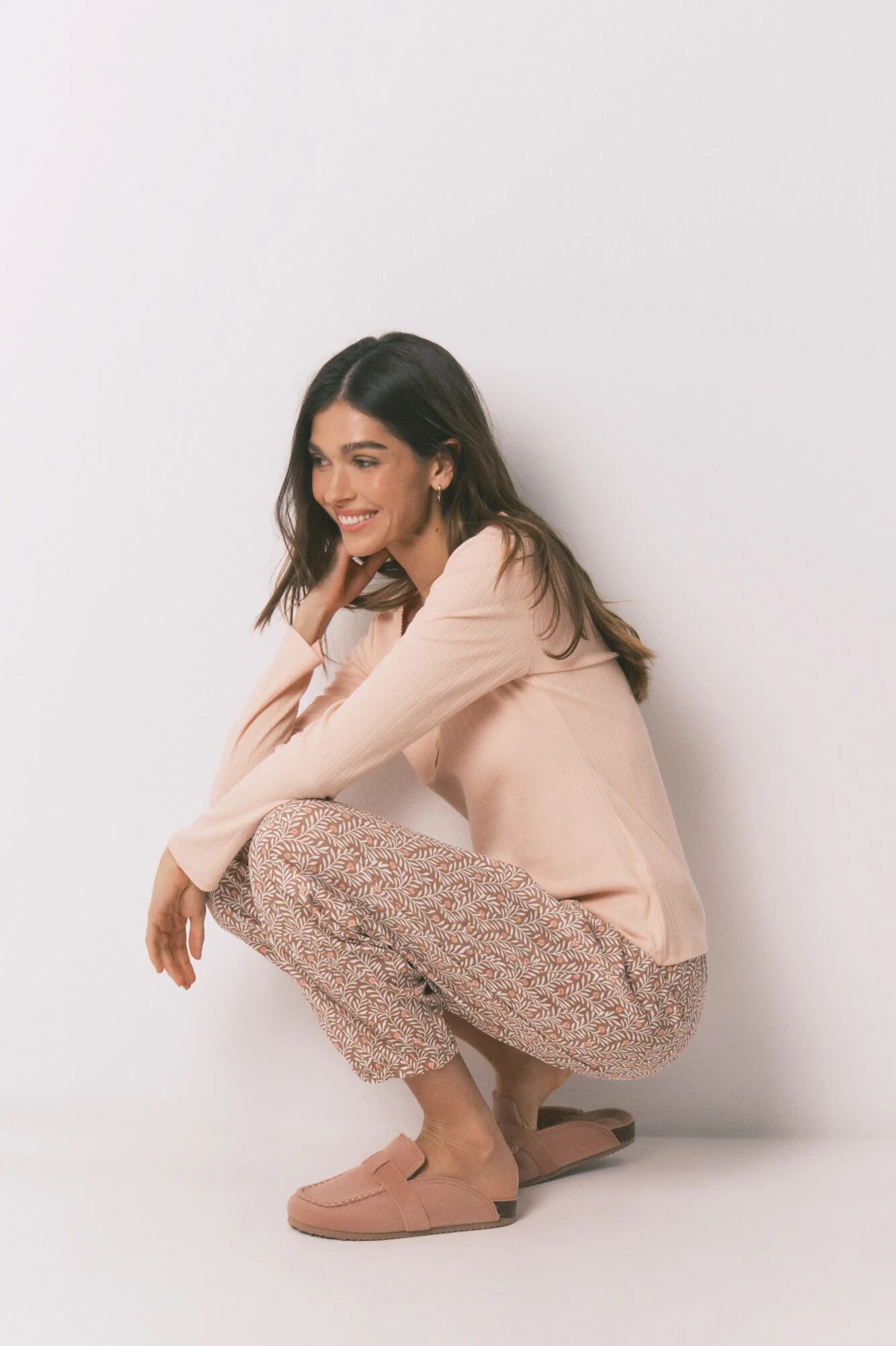 Pink cotton floral print long pyjamas - Image 7