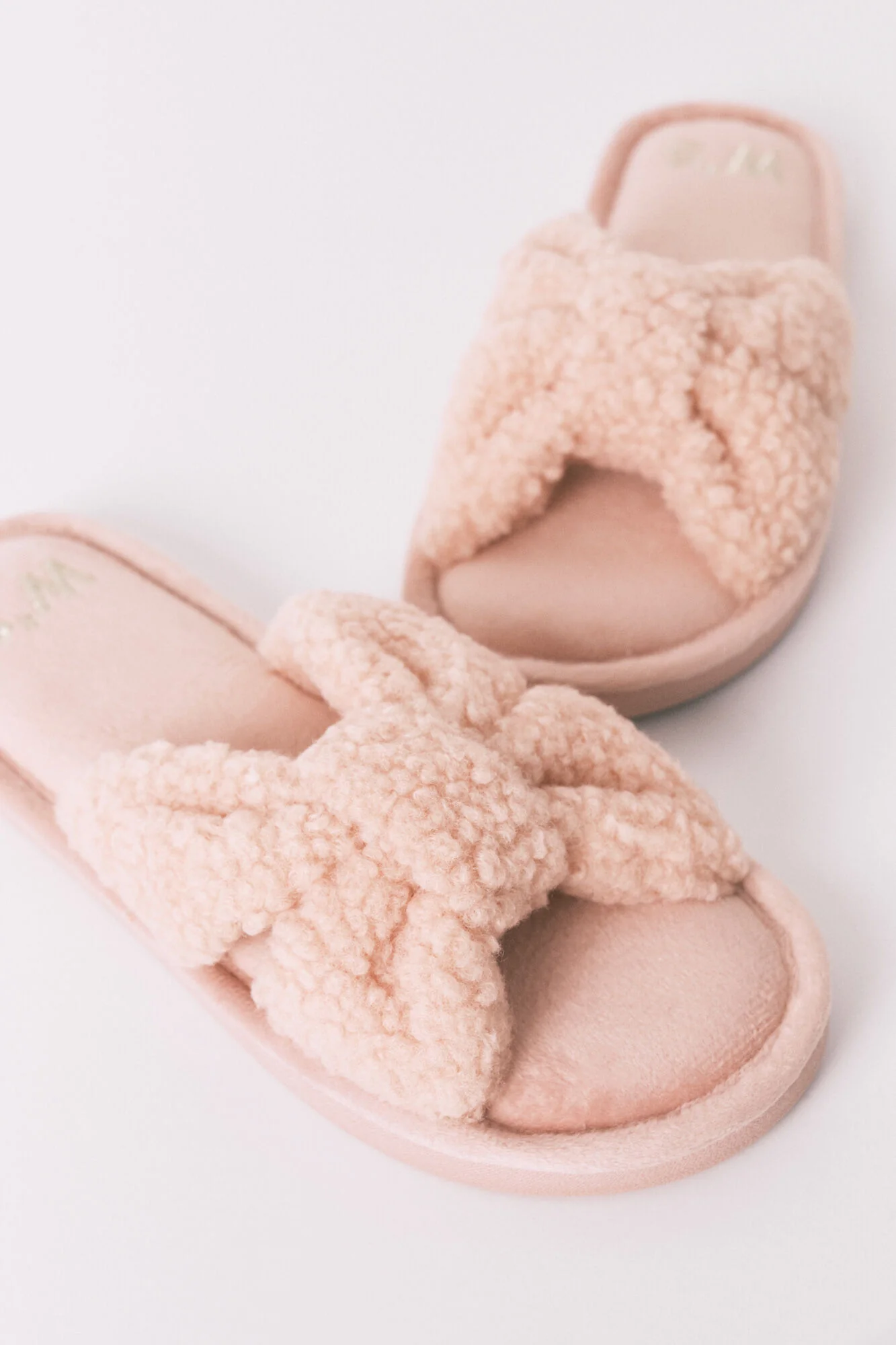 Pink faux shearling slipper - Image 4