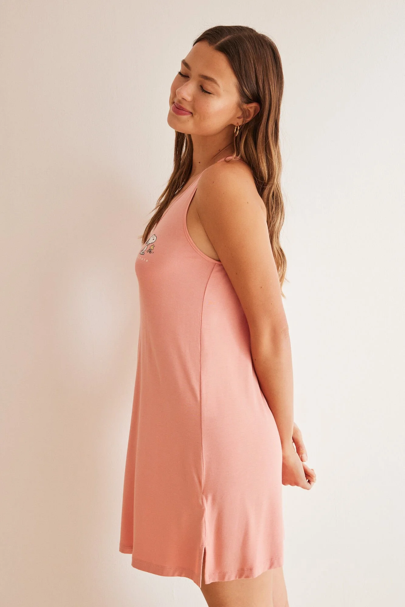 Short pink super soft Snoopy nightgown - Image 2