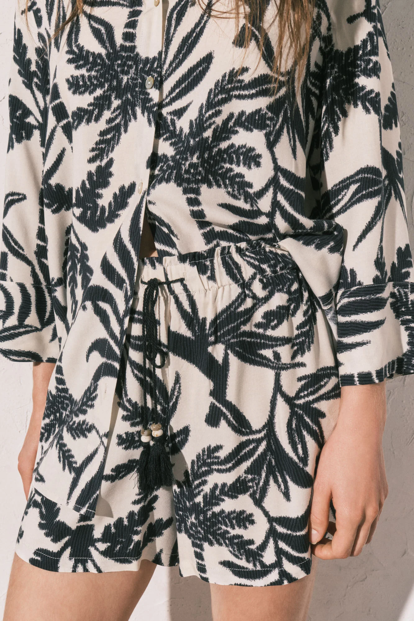 Printed shirt and short set - Image 2