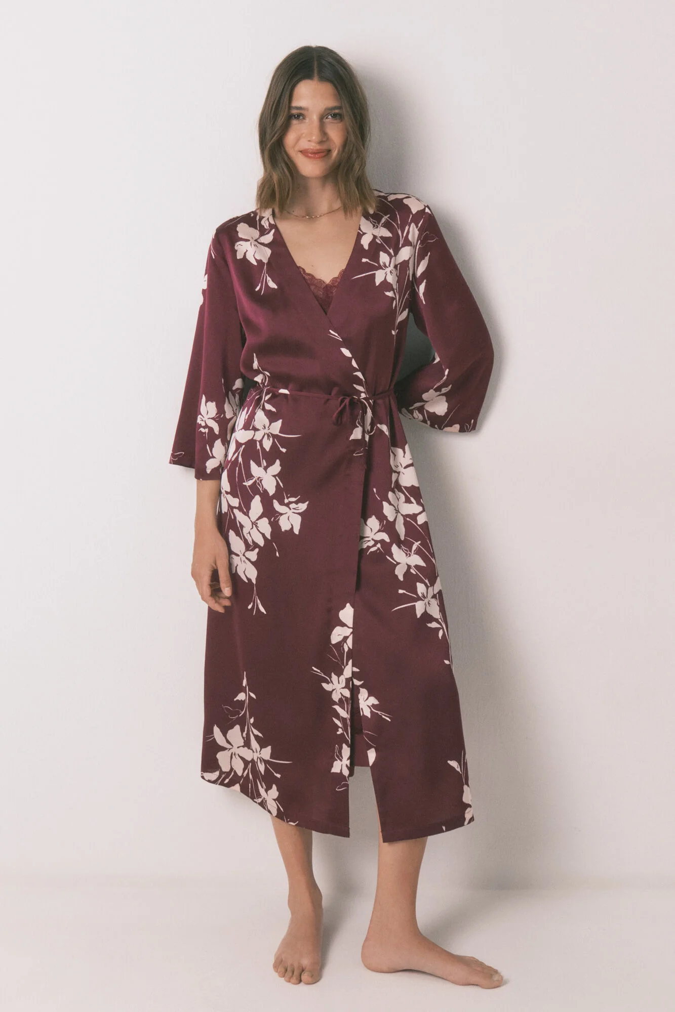 Robe maroon floral robe