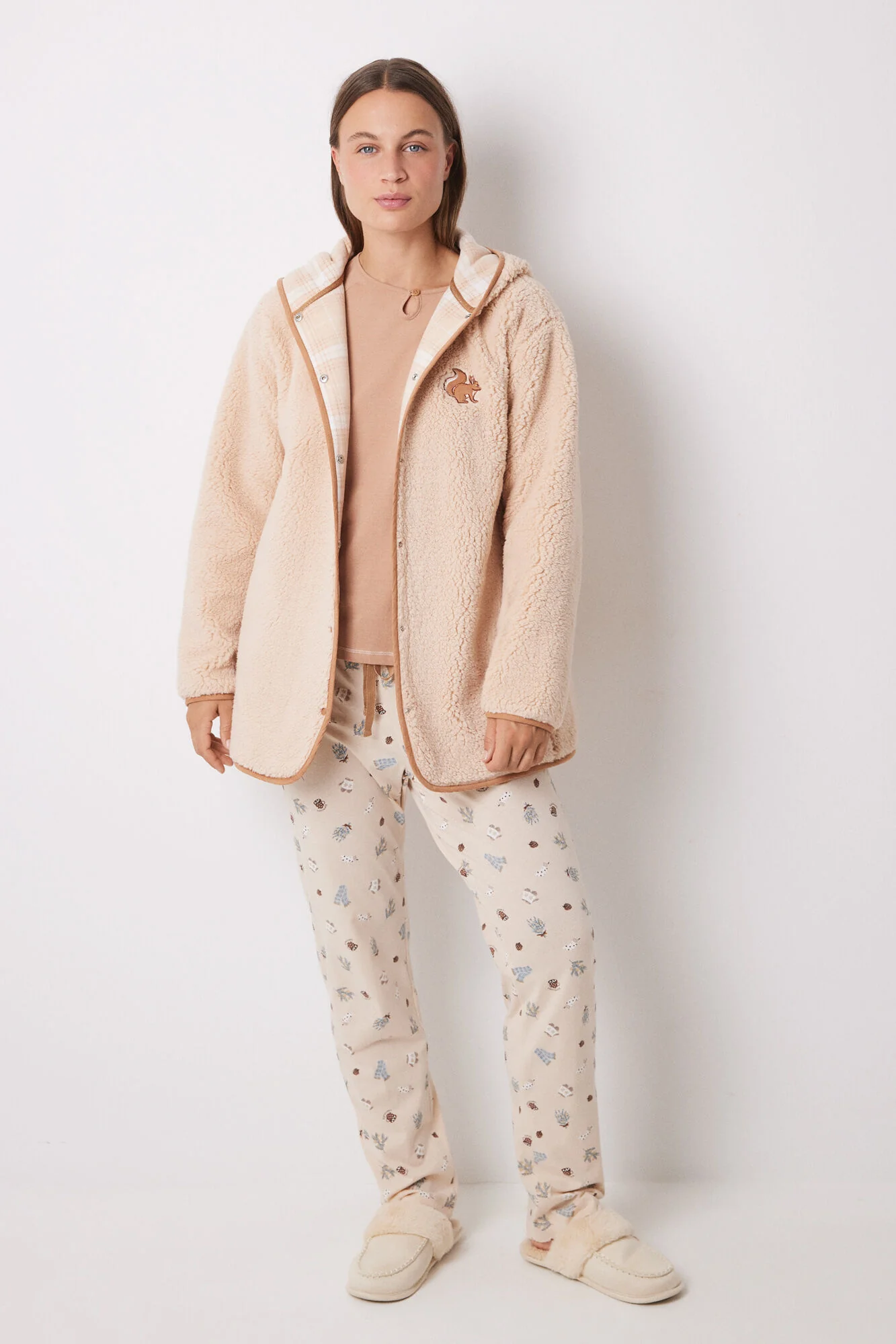 Short faux shearling coat in sand - Image 4