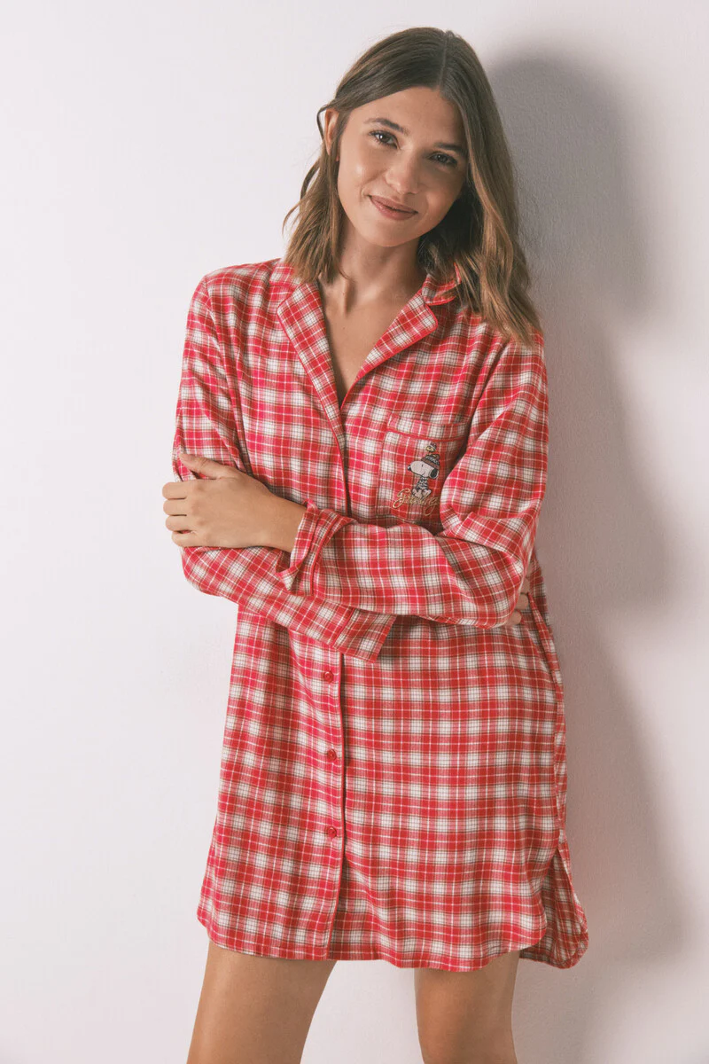 Short nightgown with Snoopy checkered print - Image 2