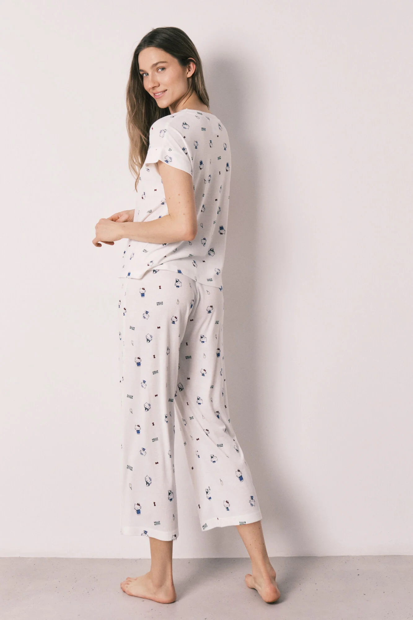 Short sleeve pyjamas HELLO KITTY - Image 6