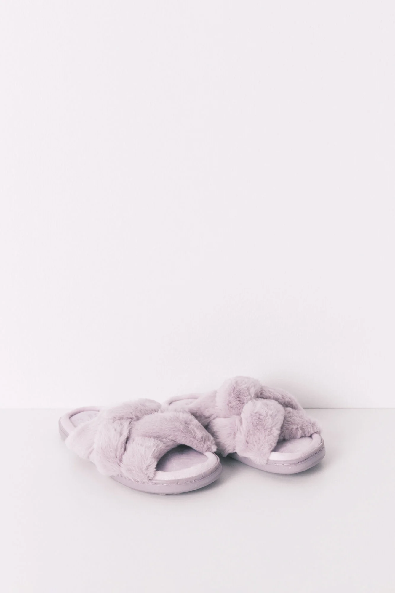Slipper with lilac fur - Image 3