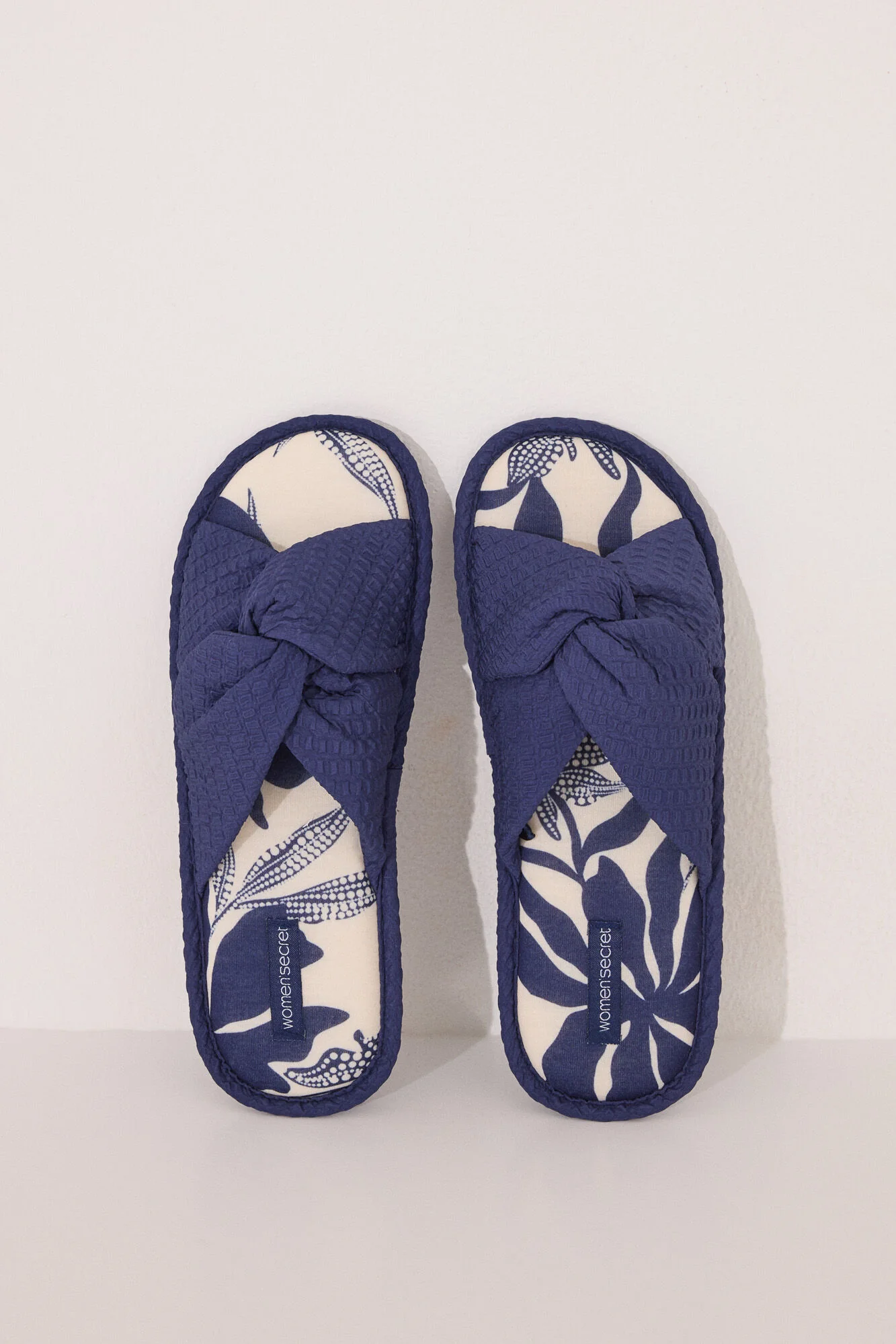 Slippers with blue flower print - Image 2
