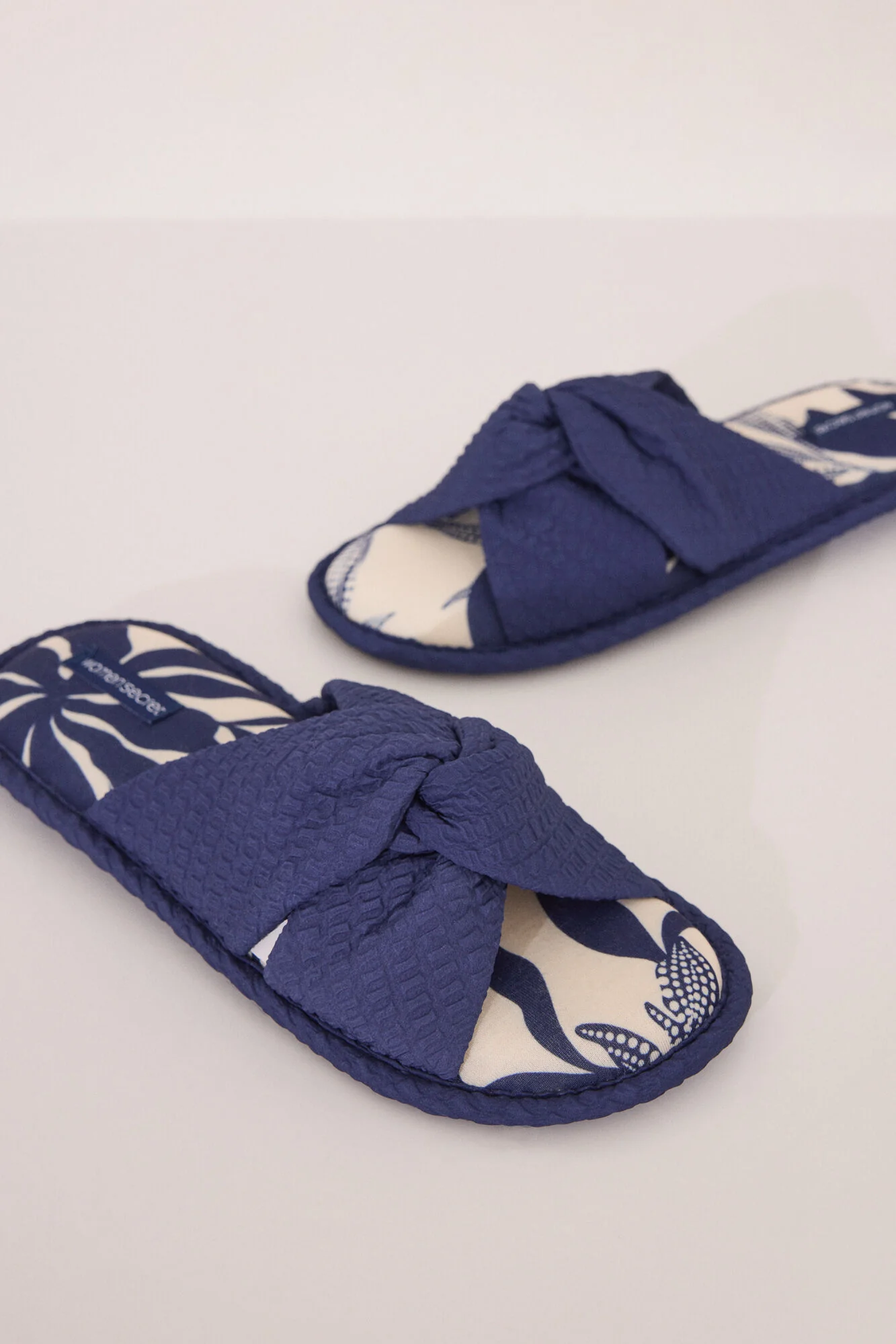 Slippers with blue flower print - Image 5