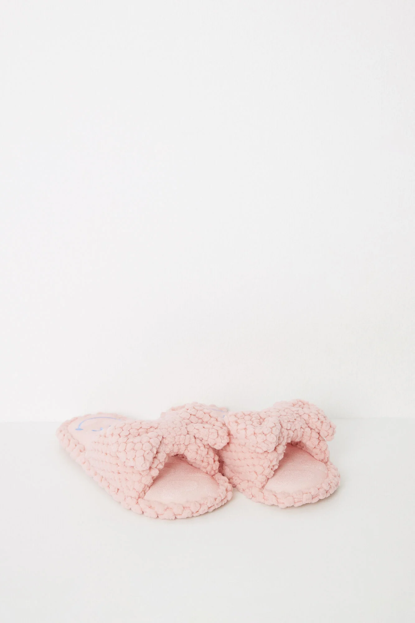 Smiley bow or tie house slippers - Image 2