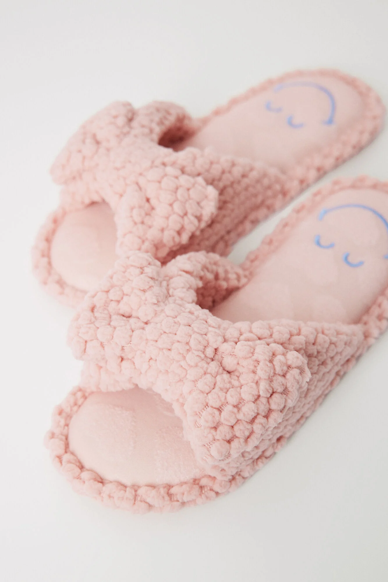 Smiley bow or tie house slippers - Image 3