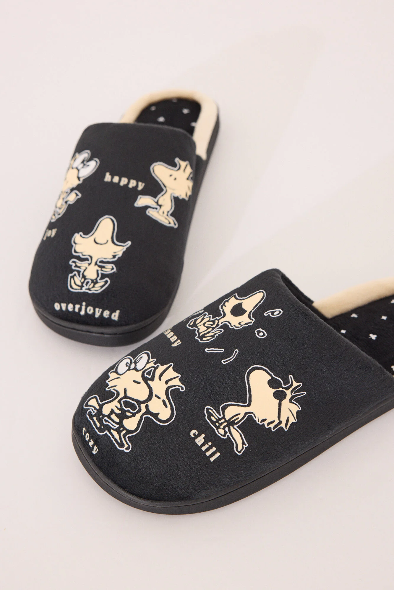 Snoppy black slippers - Image 3