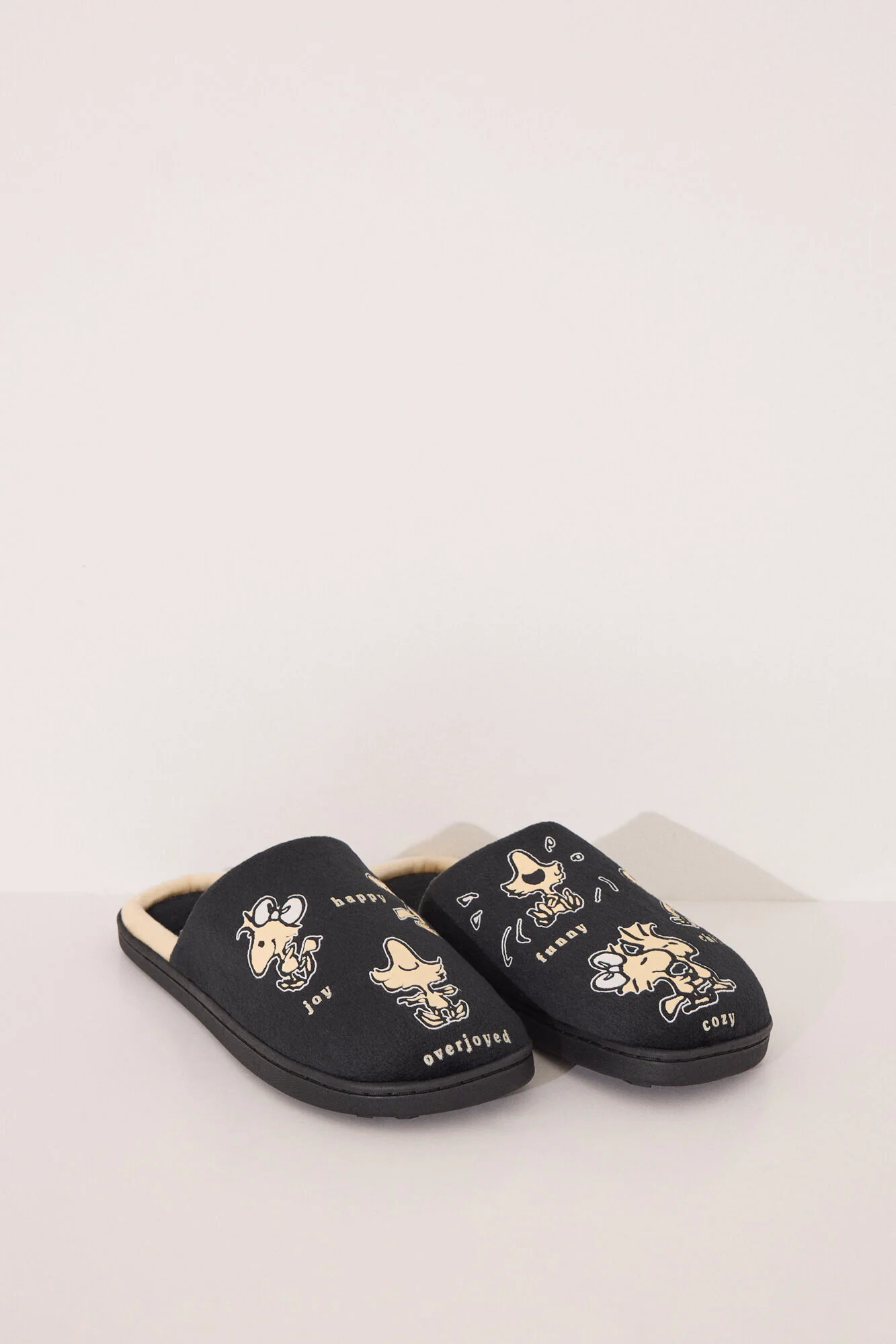 Snoppy black slippers - Image 4