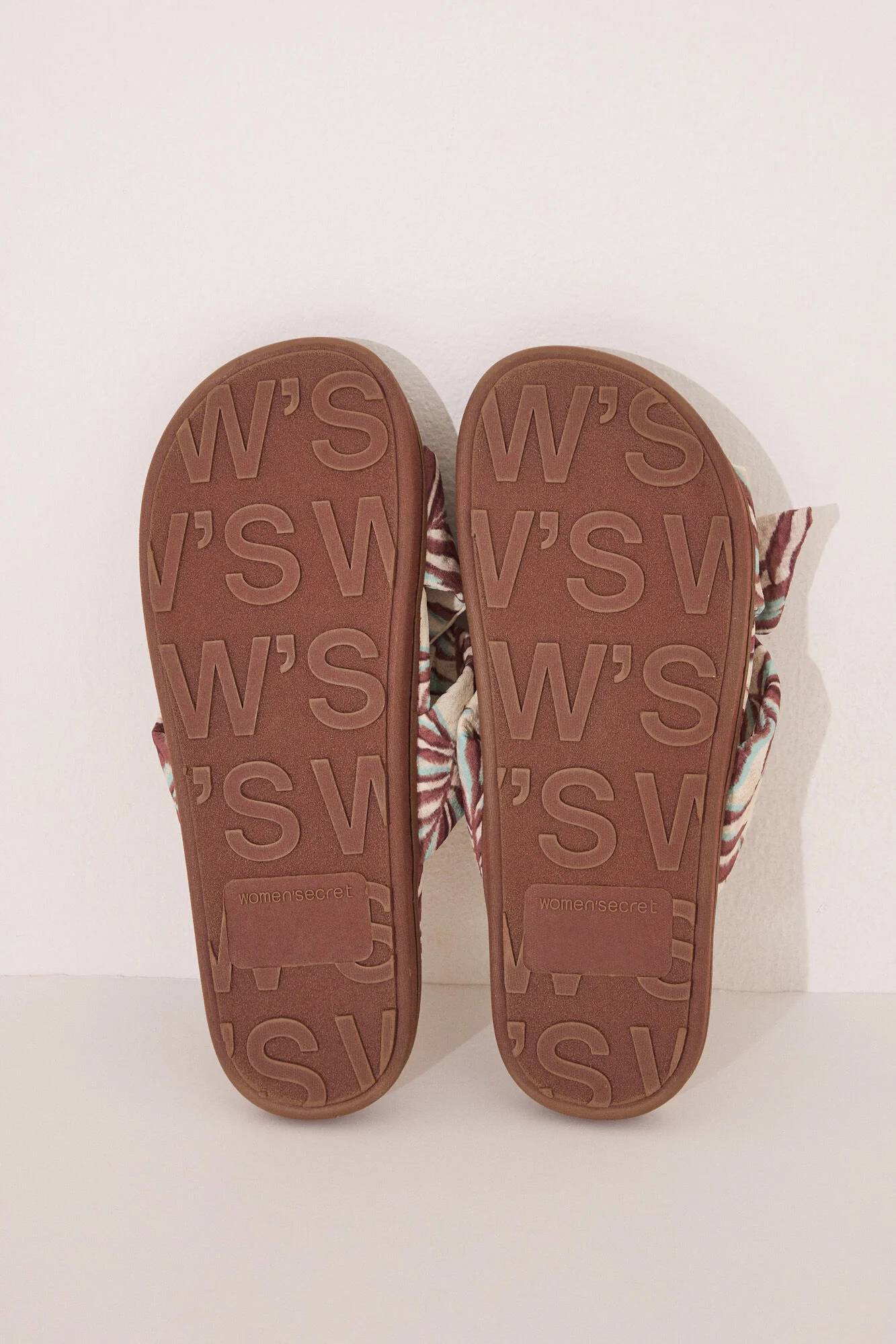 Tropical raffia slippers - Image 3