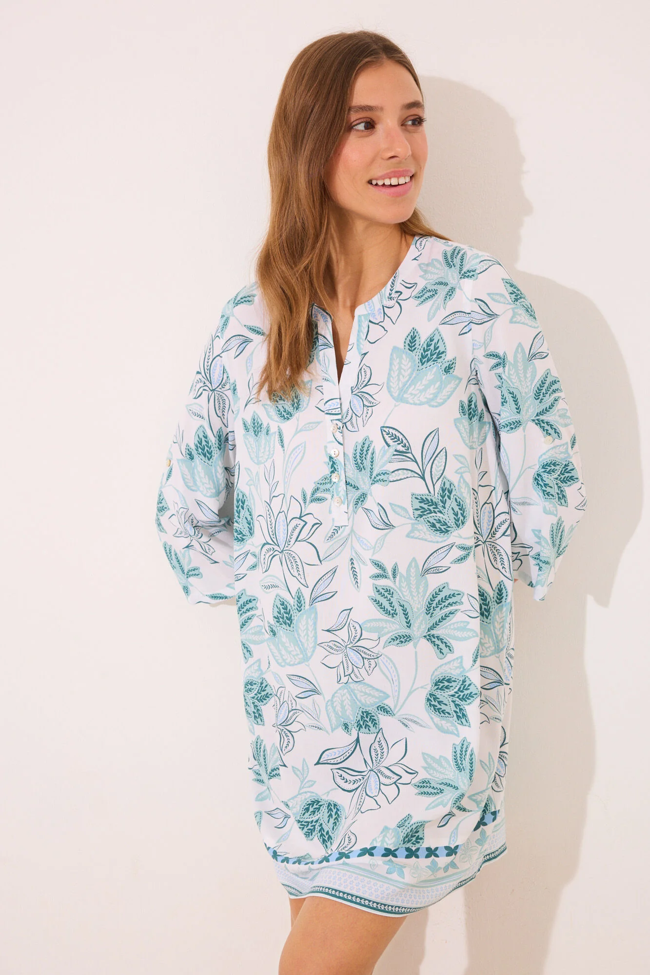 Viscose camisole with green flowers - Image 3