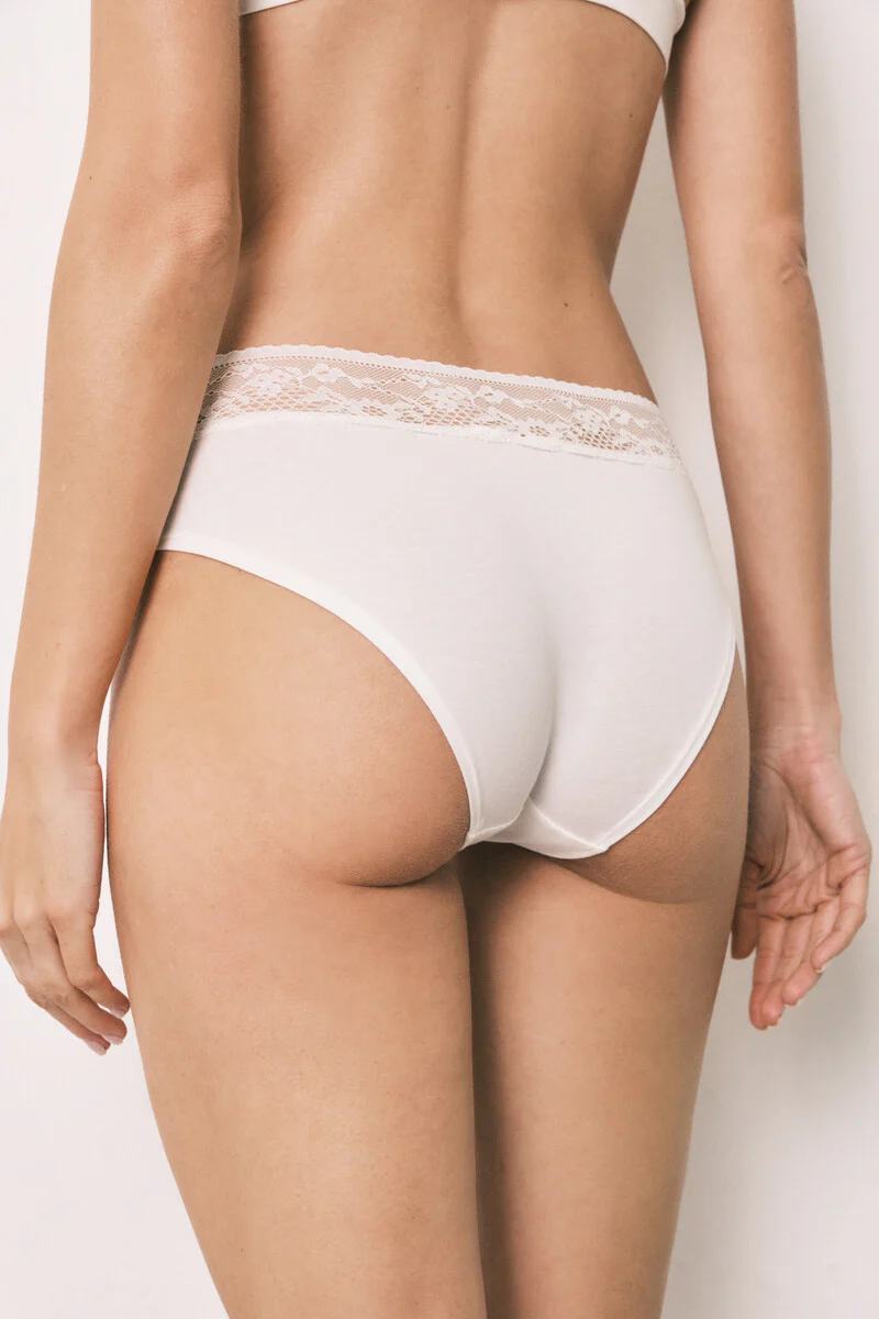White cotton classic wide lace panty - Image 2