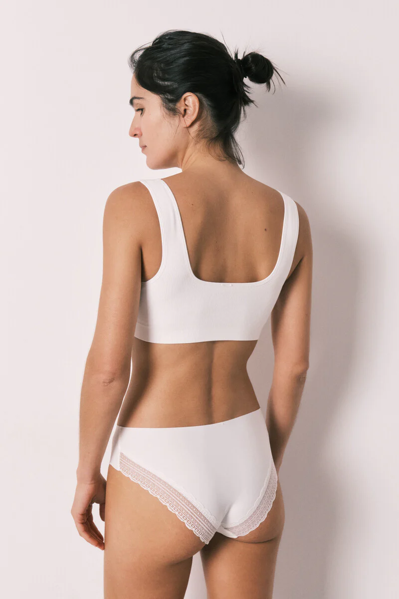 White lace classic clean cut panty - Image 2