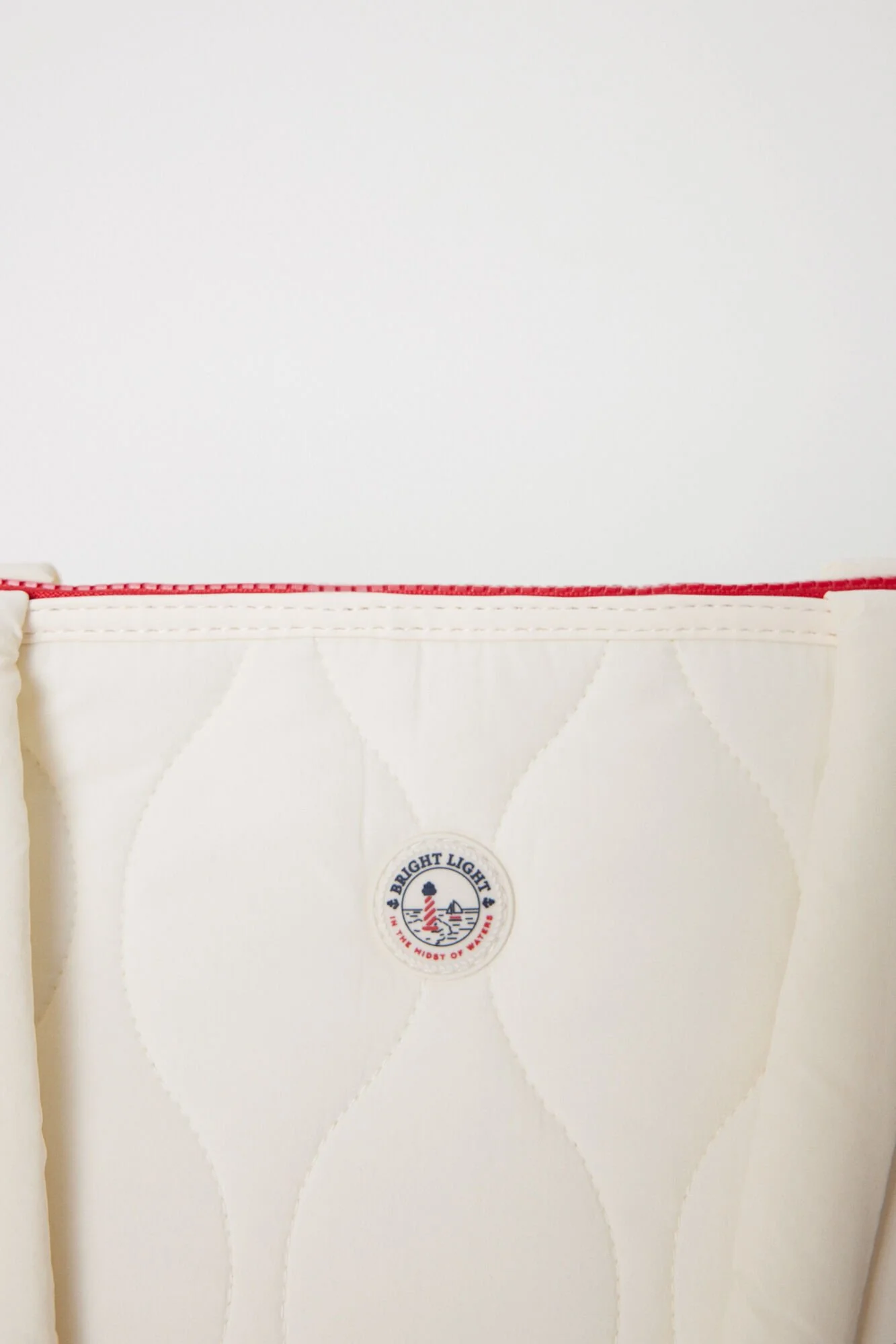 White padded nylon bag - Image 7