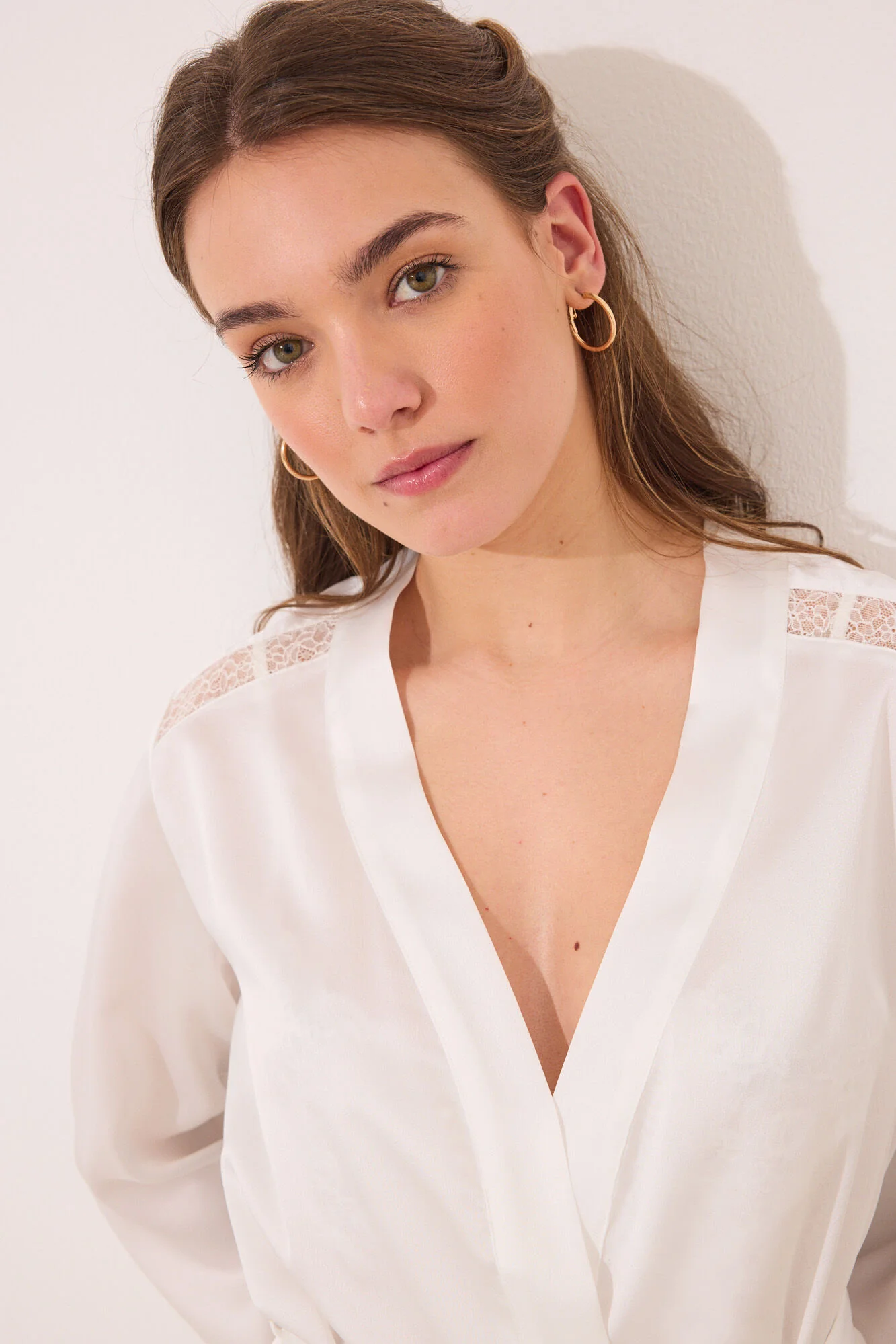White satin midi robe - Image 4
