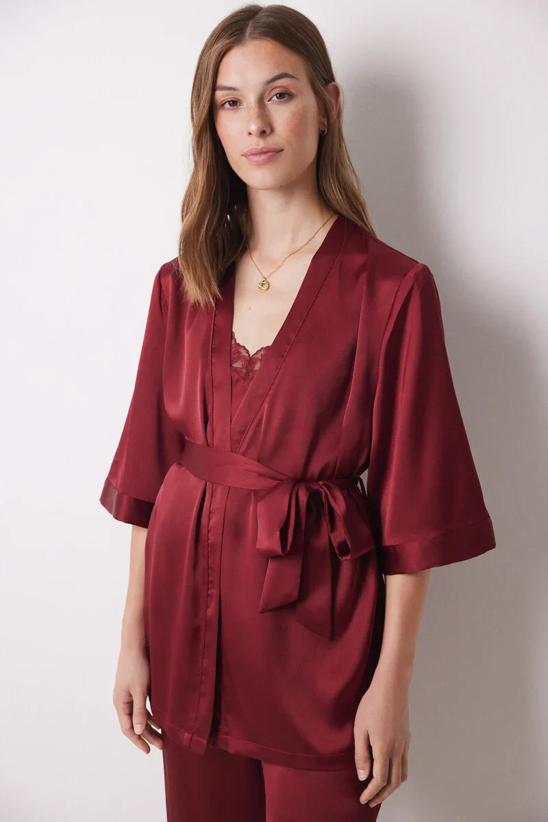 Garnet satin robe, top and pyjamas trouser set - Image 5