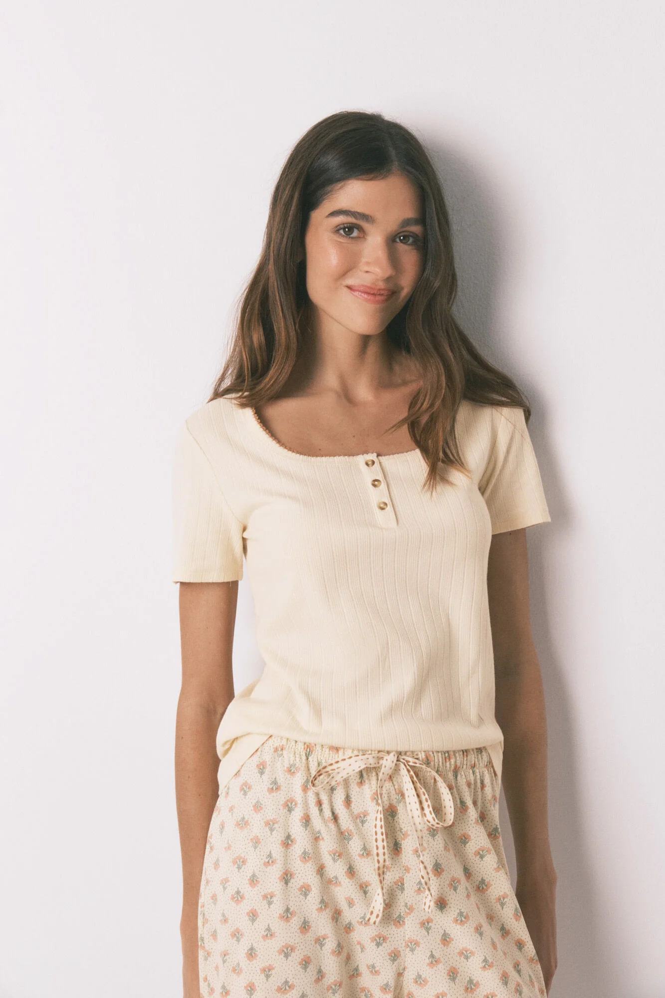 Yellow cotton floral print capri pyjamas - Image 2