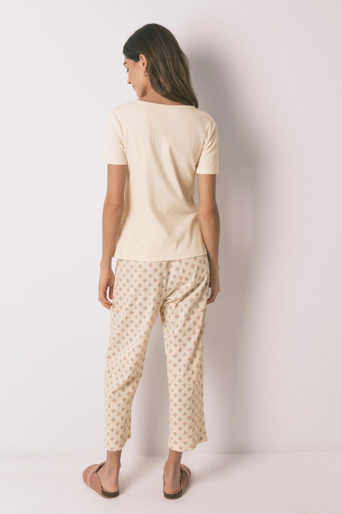 Yellow cotton floral print capri pyjamas - Image 4